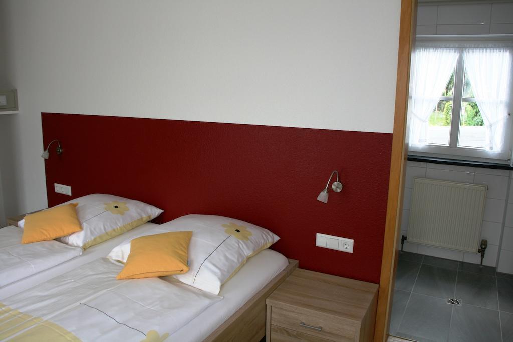 Feriengut Bohn Hotell Bernkastel-Kues Rum bild